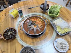 -苗侗地道红酸.酸汤鱼·酸汤牛肉