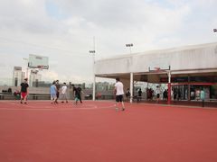 -洛克公园·篮球·足球·羽毛球(莘庄店)