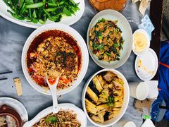 -蔼若春.传承三十年云南菜(金碧公园店)