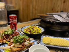 -燚店·铁板鱼蛙·烤肉·烤串(北新桥店)