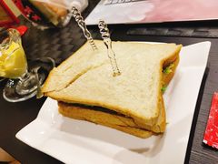 火腿奶酪三明治-吱咖啡西式简餐