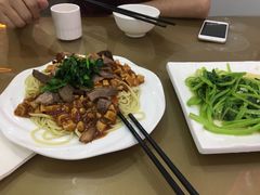 -老许家正宗驴肉黄面胡羊焖饼·烧烤(名吃广场店)