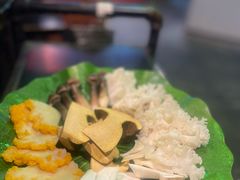 -钢管厂五区小郡肝串串香火锅(梅川路店)