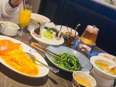 -海派悦庭·海胆烧麦·新融合菜(凯德广场店)