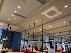 大堂-肯德基(龙之梦购物中心店)