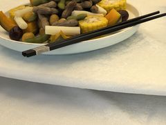 -汗腾格里·风味餐厅(新疆驻京办店)