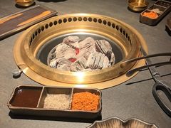-铭牛烧肉·和牛海鲜自助(高新月牙湖店)