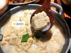 -吃饭皇帝大土家民族菜(正大广场店)
