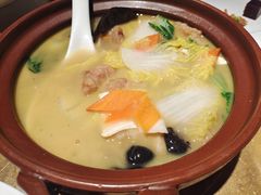 京城酥肉锅-四季民福烤鸭店(西单华威约饭街店)