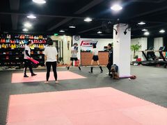-FIGHTMAN格斗俱乐部(长宁临空店)