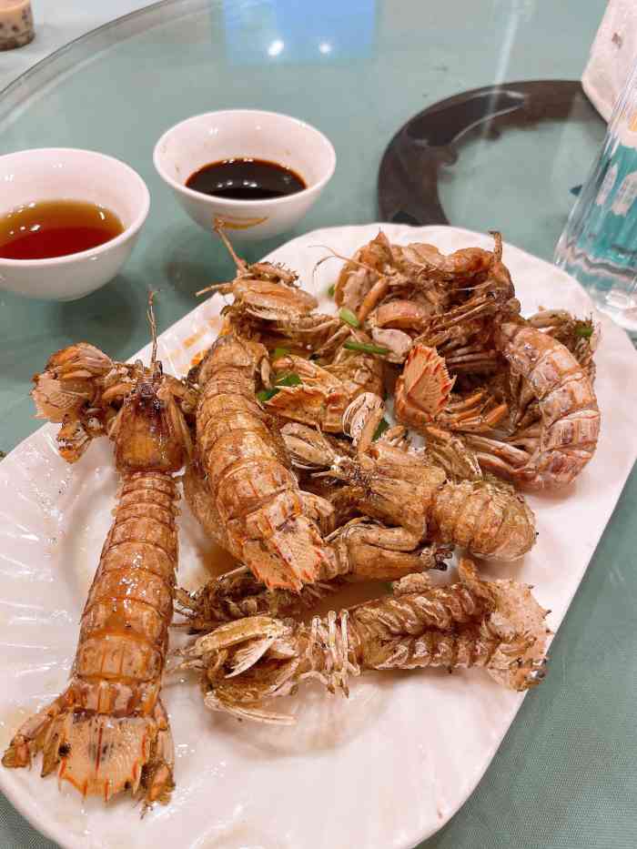 沈家门海鲜夜排档3号-"来舟山不得错过的海鲜大排档!住的酒店里.