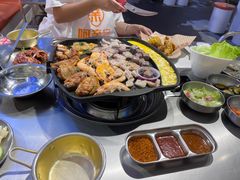 -阿亲家·韩式无限烤肉(花果园店)