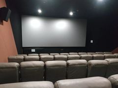 -大光明丽星VIP影城(昌里路杜比全景声店)