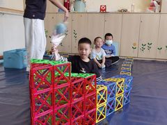 -金宝贝早教中心(徐东群星城中心)