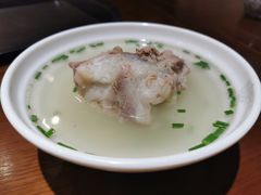 大骨头萝卜汤-大壶春生煎(四川中路店)