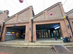 -TIMES CITY OUTLETS 时代·城市·奥特莱斯(上海国际时尚中心店)