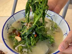 -明本湛江鸡•海鲜小厨(陈家祠店)