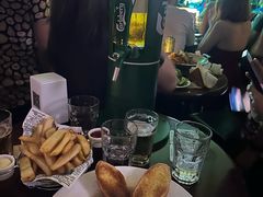 -Hooley's活利仕西餐厅(珠江新城店)