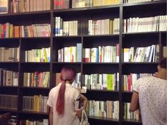iphone_upload_pic-良友书坊(安徽路店)