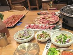 -青瓦餐厅·生鱼片·韩园烤肉(西塔店)