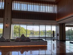-上海佘山世茂艾美酒店