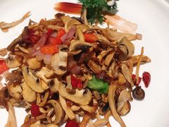 -蝶园·装修中(BFC外滩金融中心店)