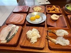 -银米·云南传统过桥米线(双廊黑金冠店)