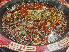 -烧哥美蛙肥肠鱼火锅·十五年社区店