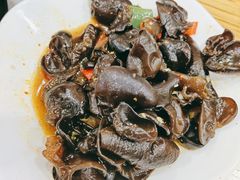 -鱼众不同·鸡公煲·烤全鱼(国顺路店)