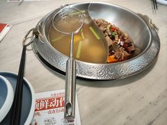 -左庭右院鲜牛肉火锅(浦江欢乐颂店)