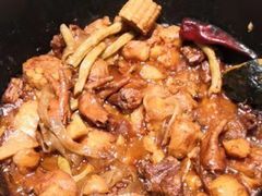 锅出溜-山里屯铁锅炖·东北菜(康桥店)