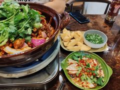 -胡须佬鸡煲四季火锅(海雅缤纷城店)