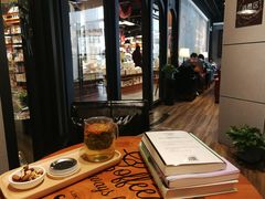 -西西弗书店&矢量咖啡(凯德晶萃广场店)