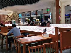 -诚铭记·虾仁汤包·成都小吃(融创店)