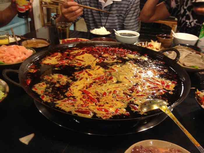 西蜀大宅门火锅(高新店)-"味道很巴适 个人比较喜欢清油微辣的 没.