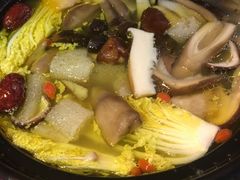 菌临天下-香巴拉云南餐厅(华莱坞店)