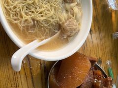 -小梁哥云吞面(黄贝岭店)
