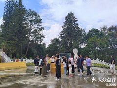 -墨江北回归线标志园