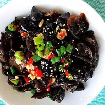 凉拌爽脆黑木耳，麻辣酸甜真爽口