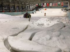 -乔波室内滑雪场