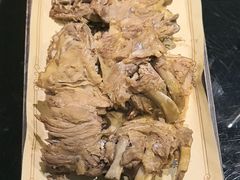 -东口码头·烧鸽子·鱼头泡饼·地方菜(金鹰悦城店)