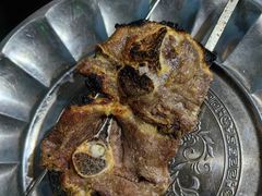 -烤肉小伙烤肉店