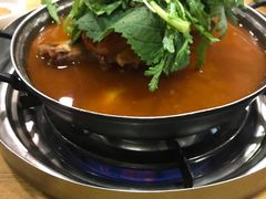 -喇喇排骨火锅·传统韩式脊骨汤(望京西园总店)