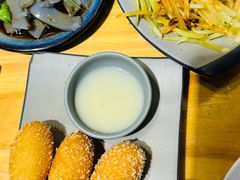 -勺子米线·云南传统小吃市集(四方街店)