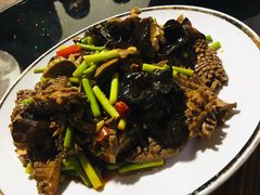 -人民公社铁锅炖·东北菜(卫国道店)