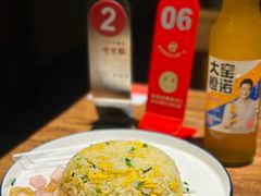 -万记麻辣烫国展总店