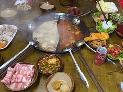 -乖嬢嬢重庆老火锅(南联店)