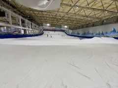 -乔波室内滑雪场