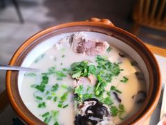 千岛湖招牌鱼头砂锅-姜君·千岛湖鱼头馆(浦东大道店)