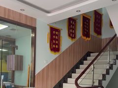 -瑞鹏宠物医院·内科·中兽医·骨科(苗圃店)